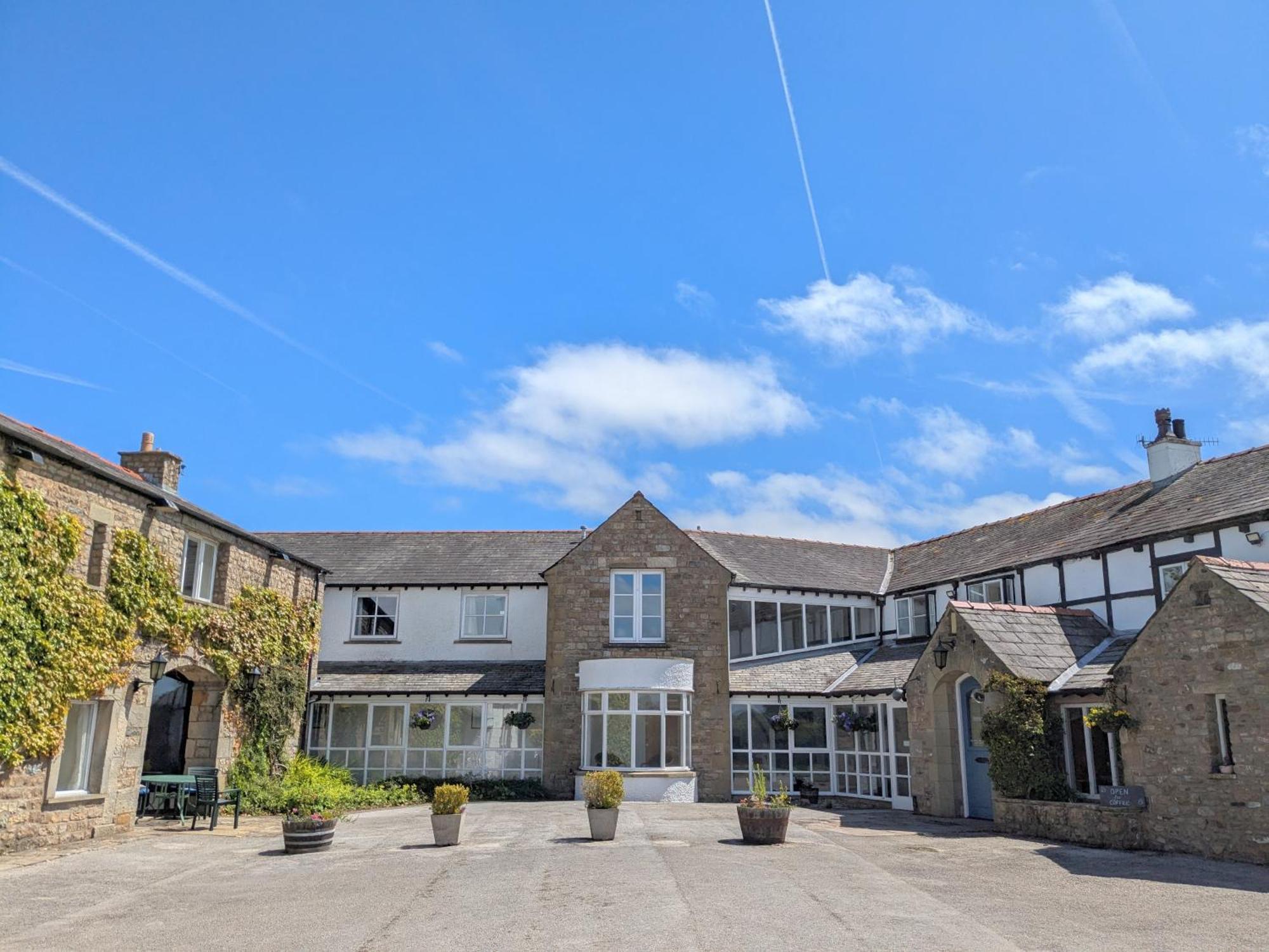The Whoop Hotel Kirkby Lonsdale Buitenkant foto